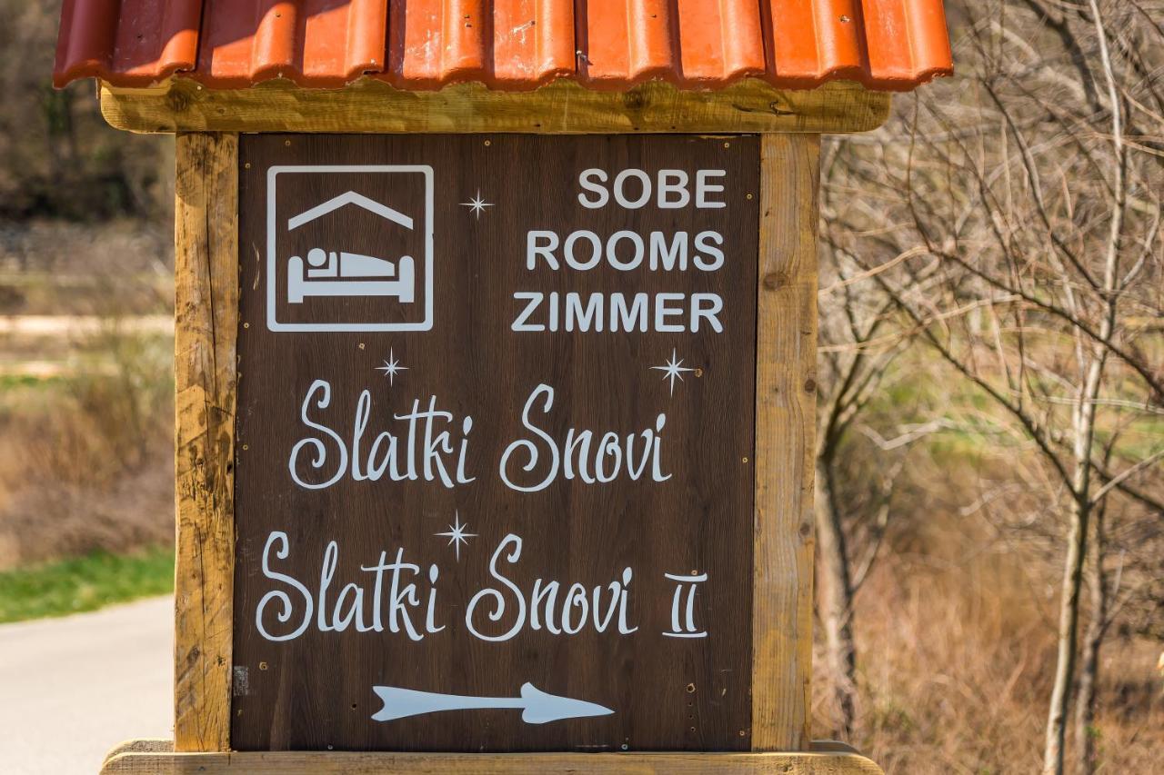 Slatki Snovi II Hotel Knin Kültér fotó