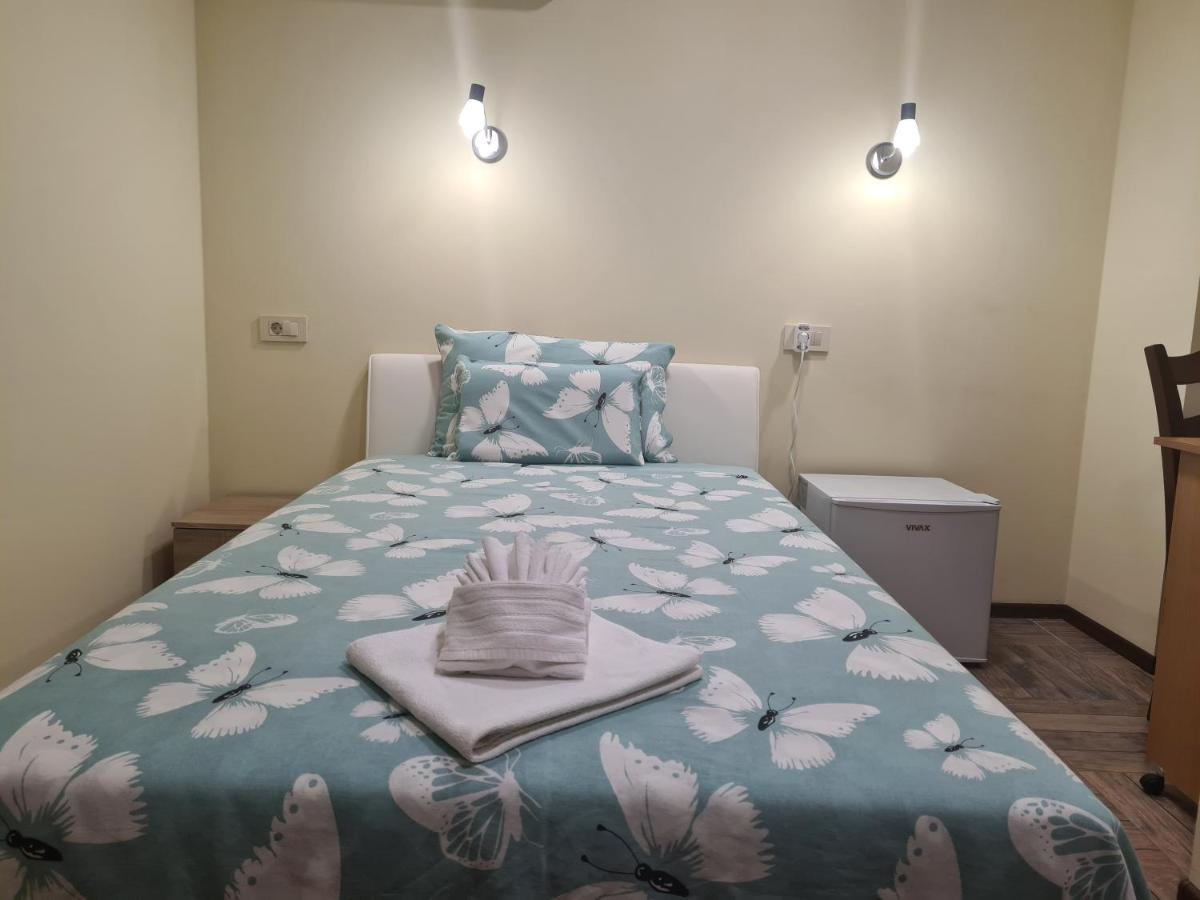 Slatki Snovi II Hotel Knin Kültér fotó